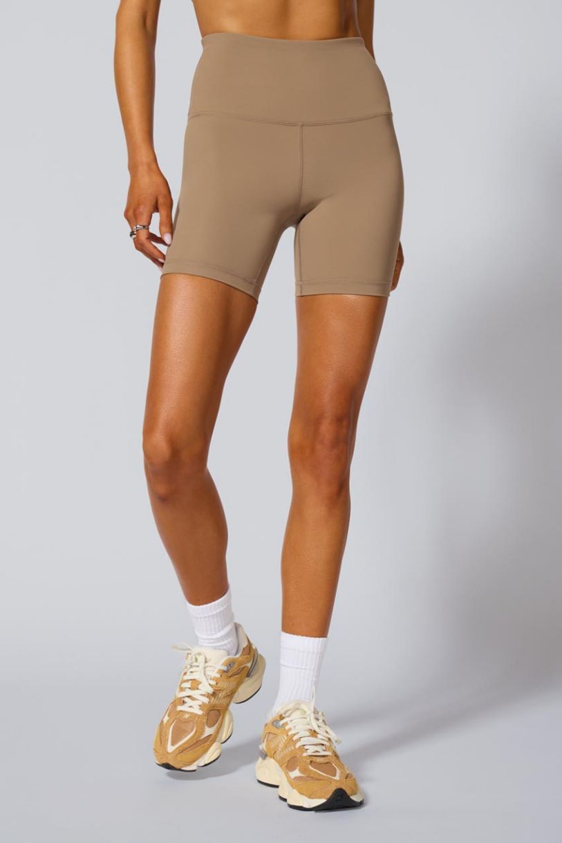 SCULPT SHORT