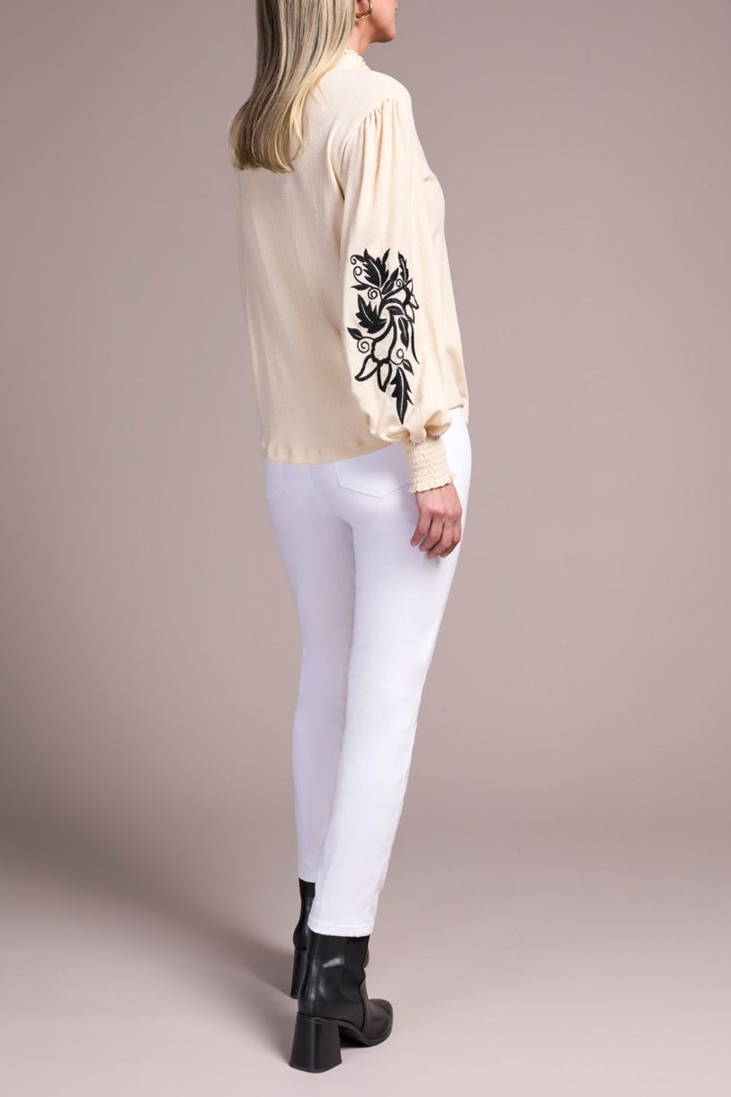 CHANDAIL UN PEU DE COQUETTERIE