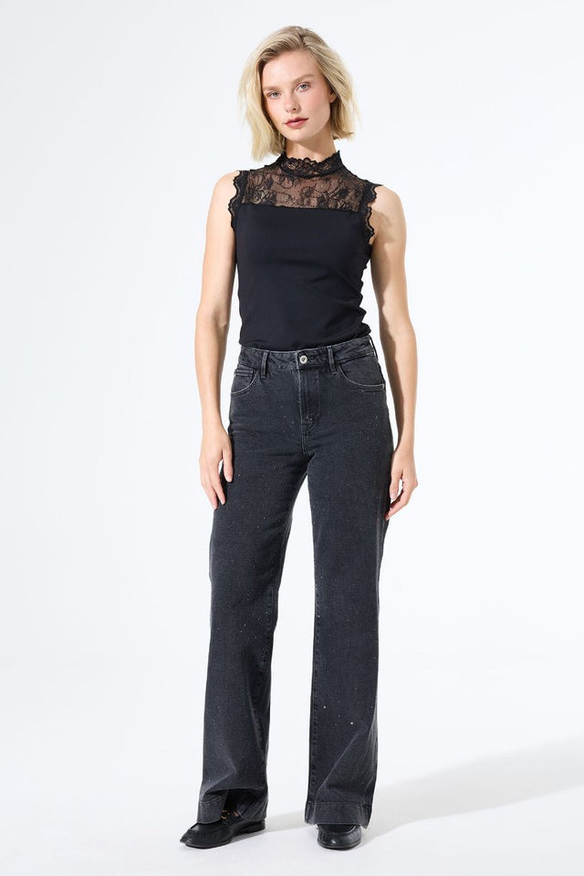 TOP CHIC FAIRE DANS LA DENTELLE