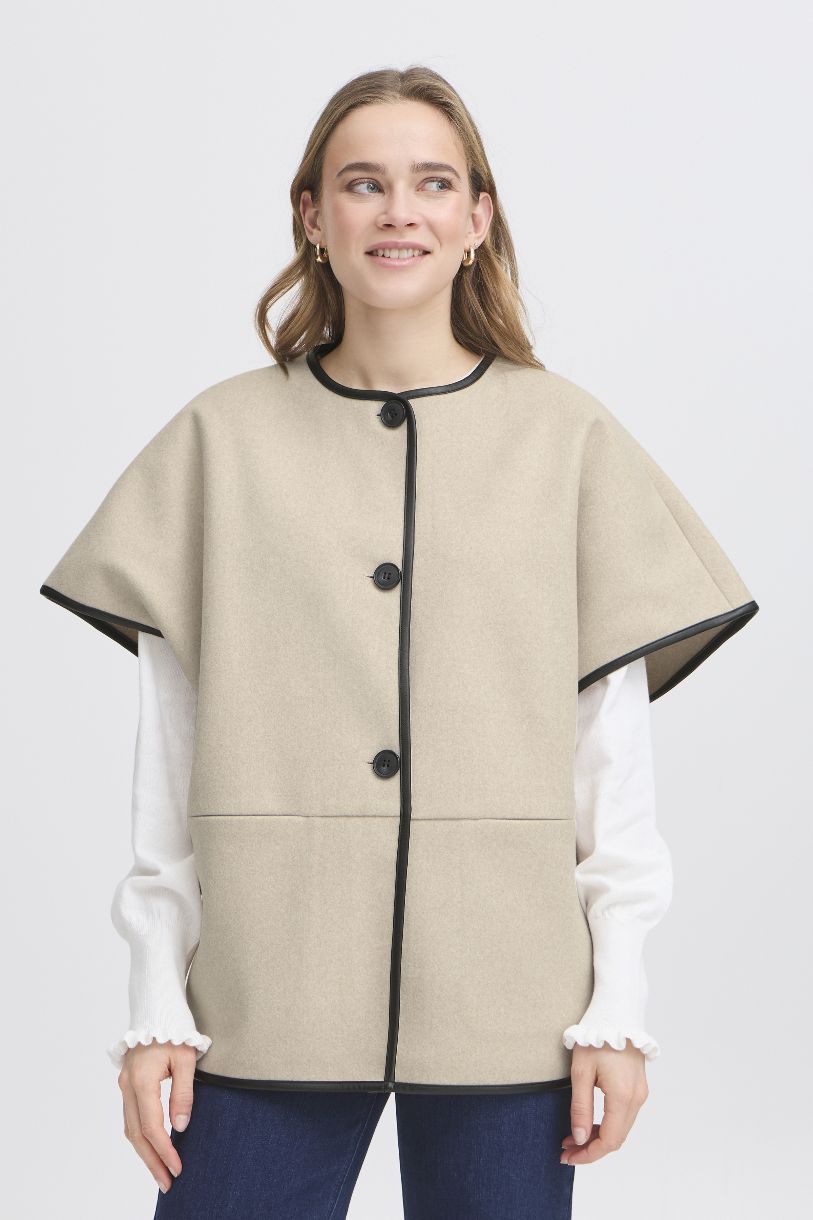 VESTE LA CAPE D'ELISABETH