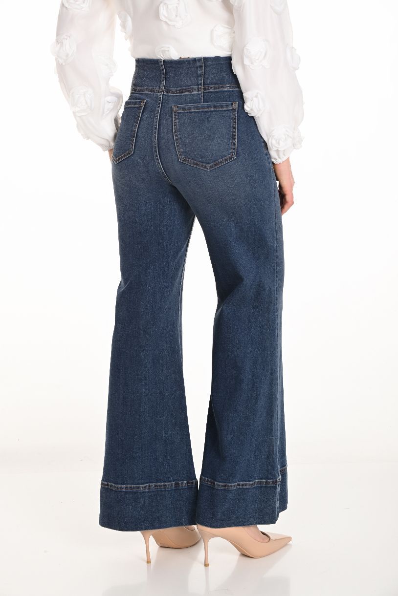JEANS ÉVASÉ RETOUR EN ARRIÈRE