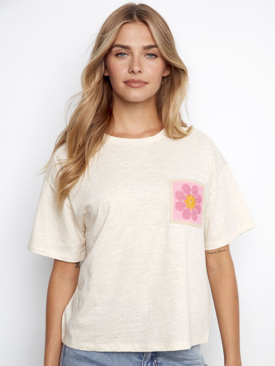 T-SHIRT UN CROCHET EN FLEUR
