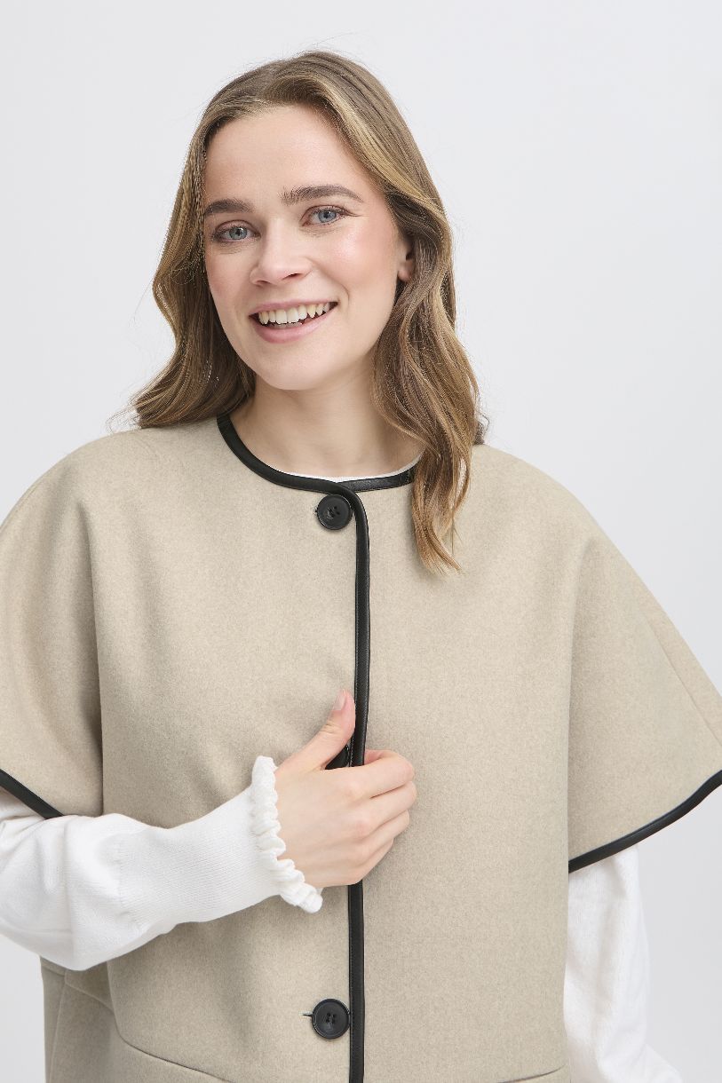 VESTE LA CAPE D'ELISABETH