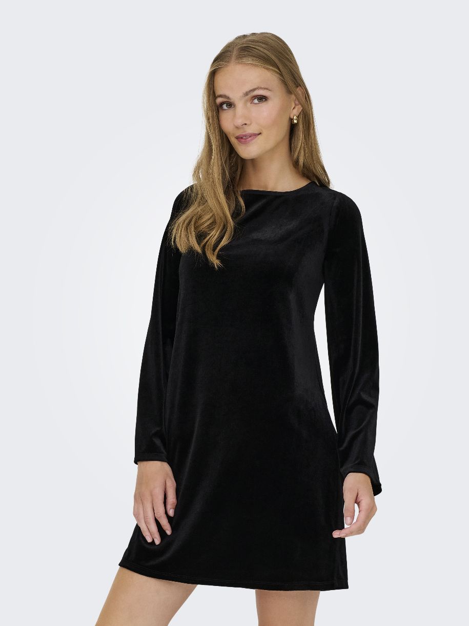 ROBE BOUCLE SUR FOND DE VELOURS