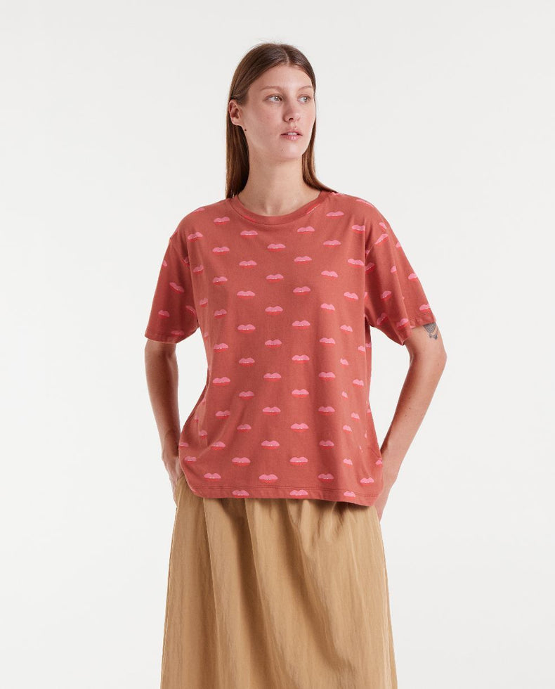 T-SHIRT LÈVRES CHARNUES