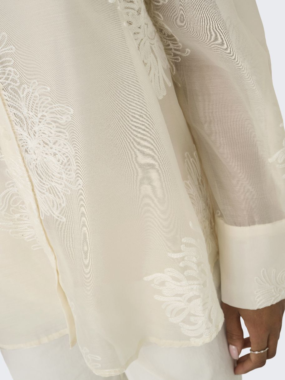 CHEMISIER OREGON LE VOILE ET SES FLEURS