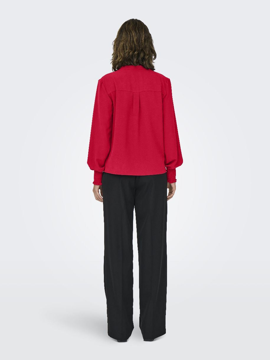 BLOUSE METTE UN VENT DE CHANGEMENT