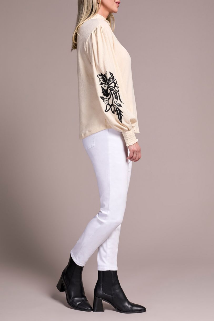 CHANDAIL UN PEU DE COQUETTERIE