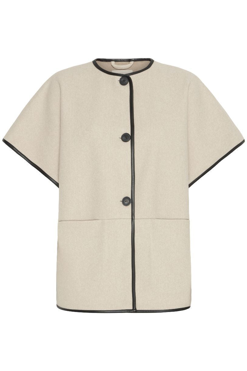 VESTE LA CAPE D'ELISABETH