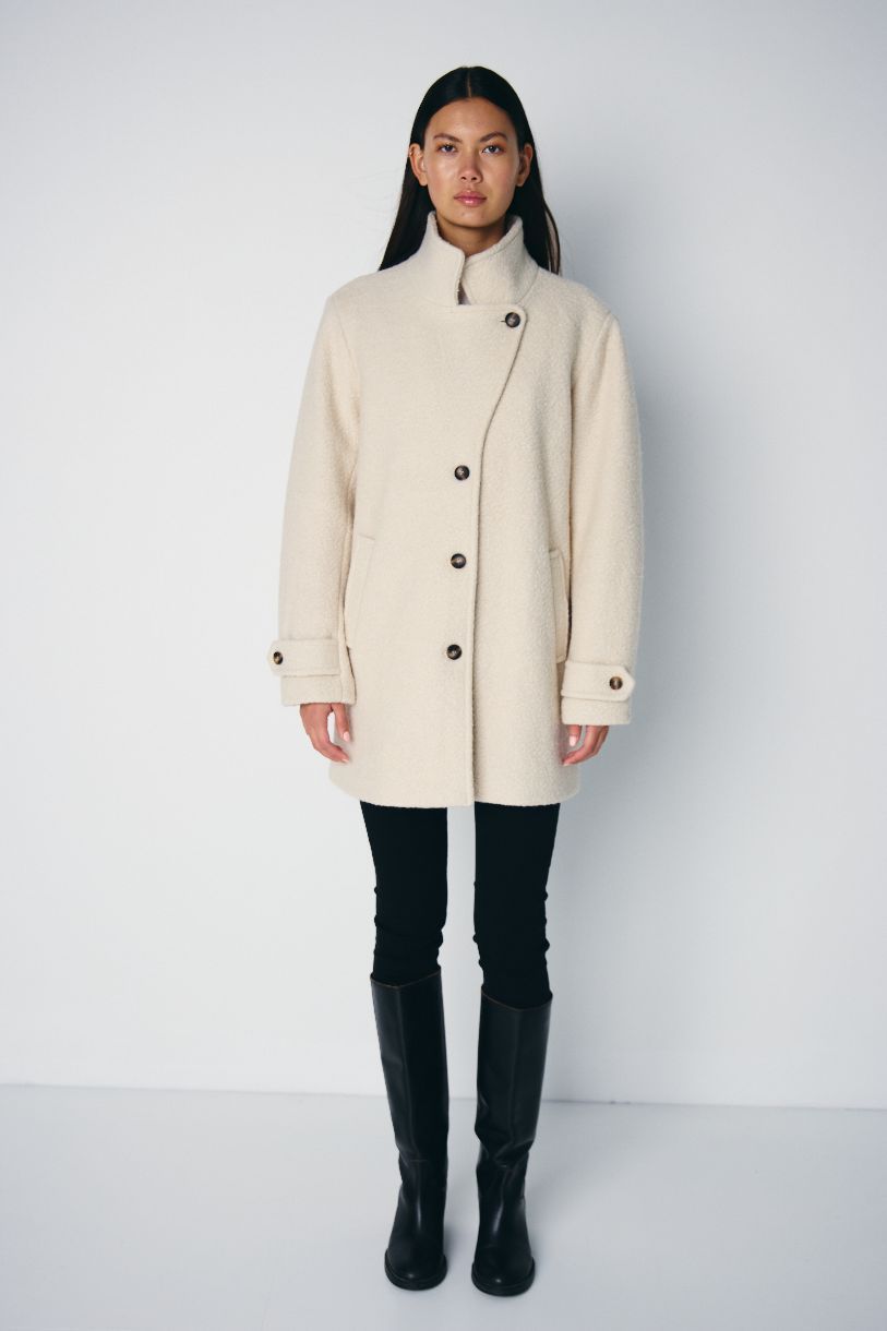 MANTEAU NEUTRALITÉ STIPA