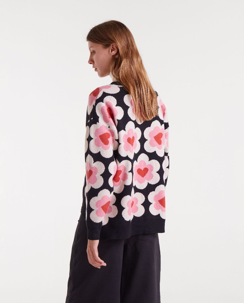 PULL PISTIL EN COEUR