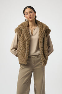 VESTE STATEMENT