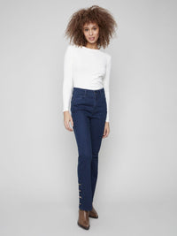 JEANS BOOT CUT AUX MULTIPLES BIJOUX