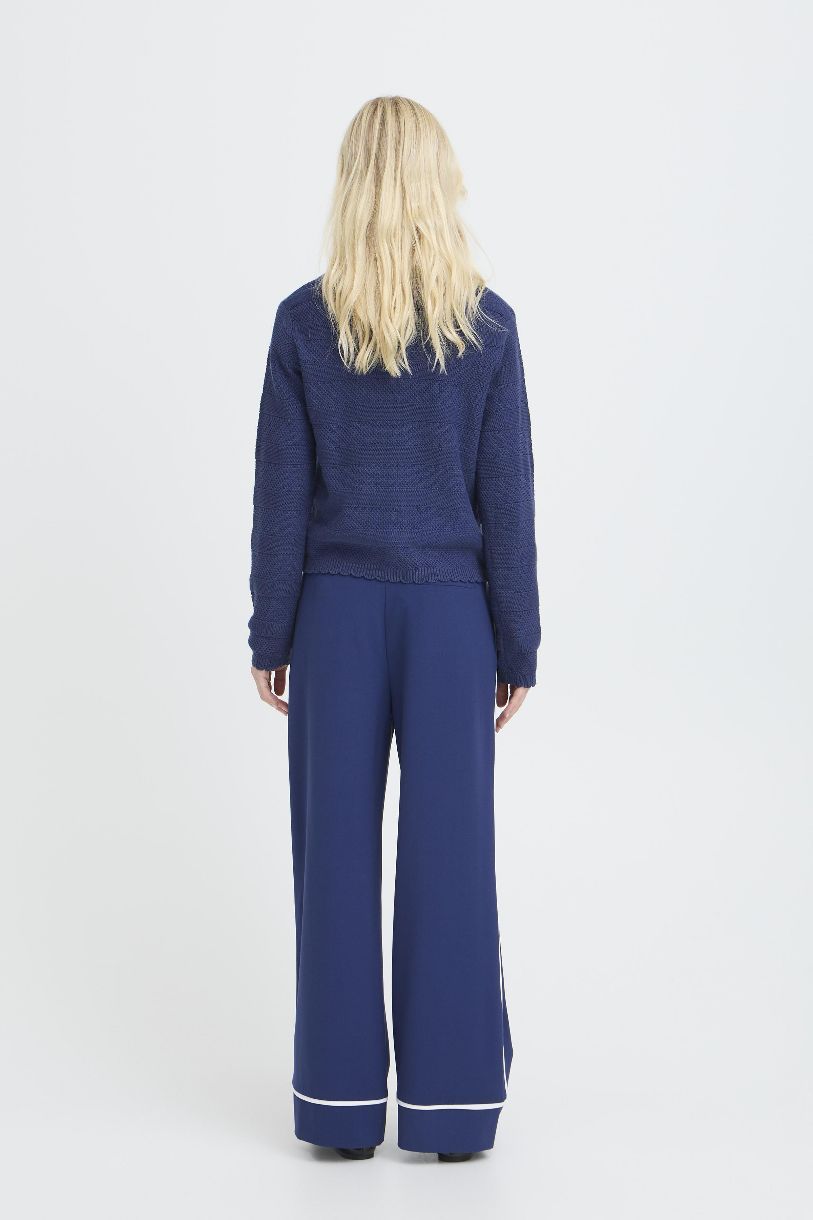 CARDIGAN COURT MIKALA