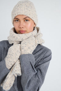 TUQUE LIINA EST TOUTE MÉLANGÉE