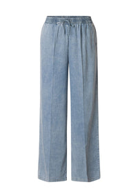 JEANS LARGE KATERINE EST DÉCONTRACTÉE