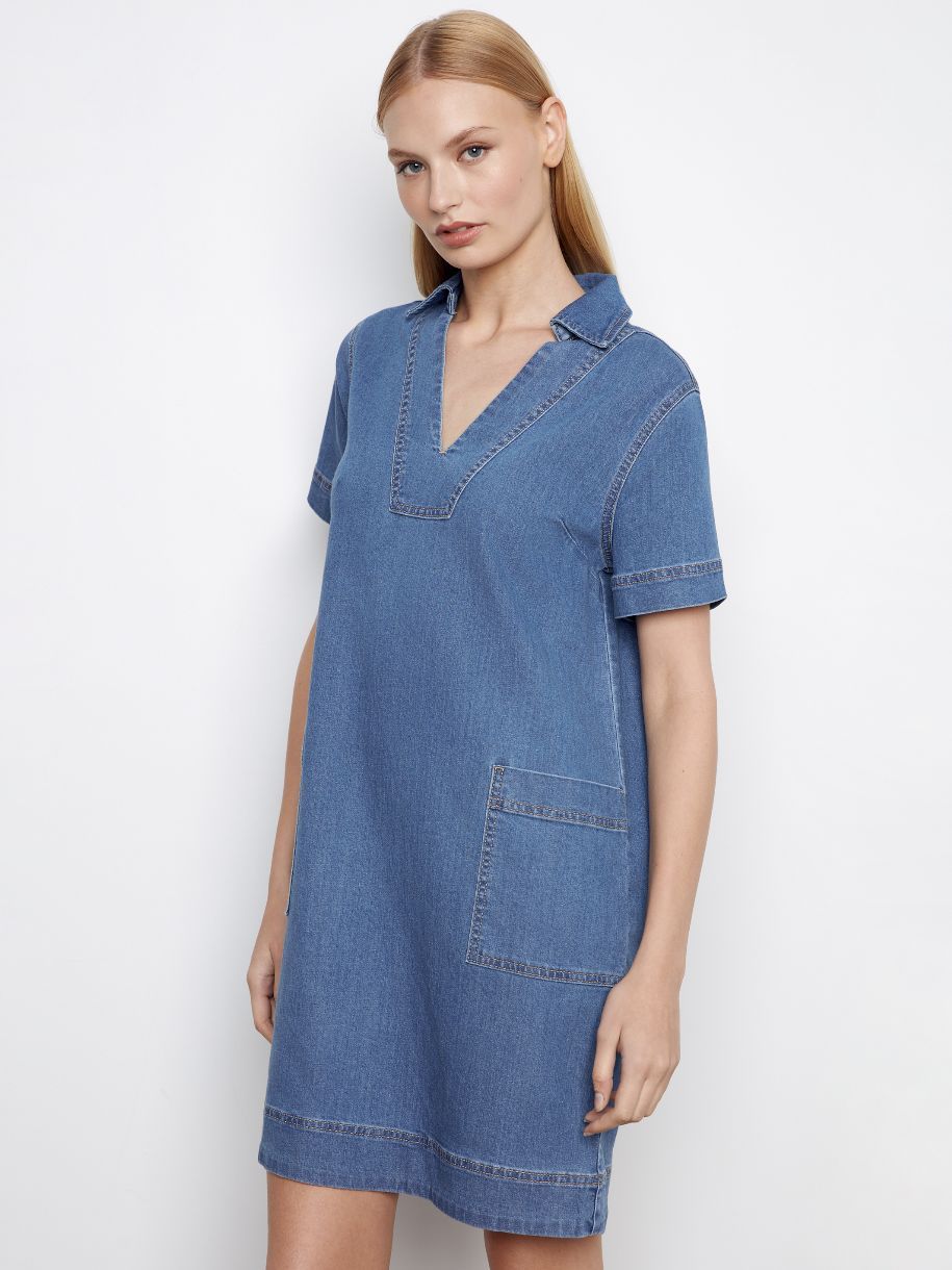 ROBE-CHEMISIER EN JEANS TOUTE SIMPLE