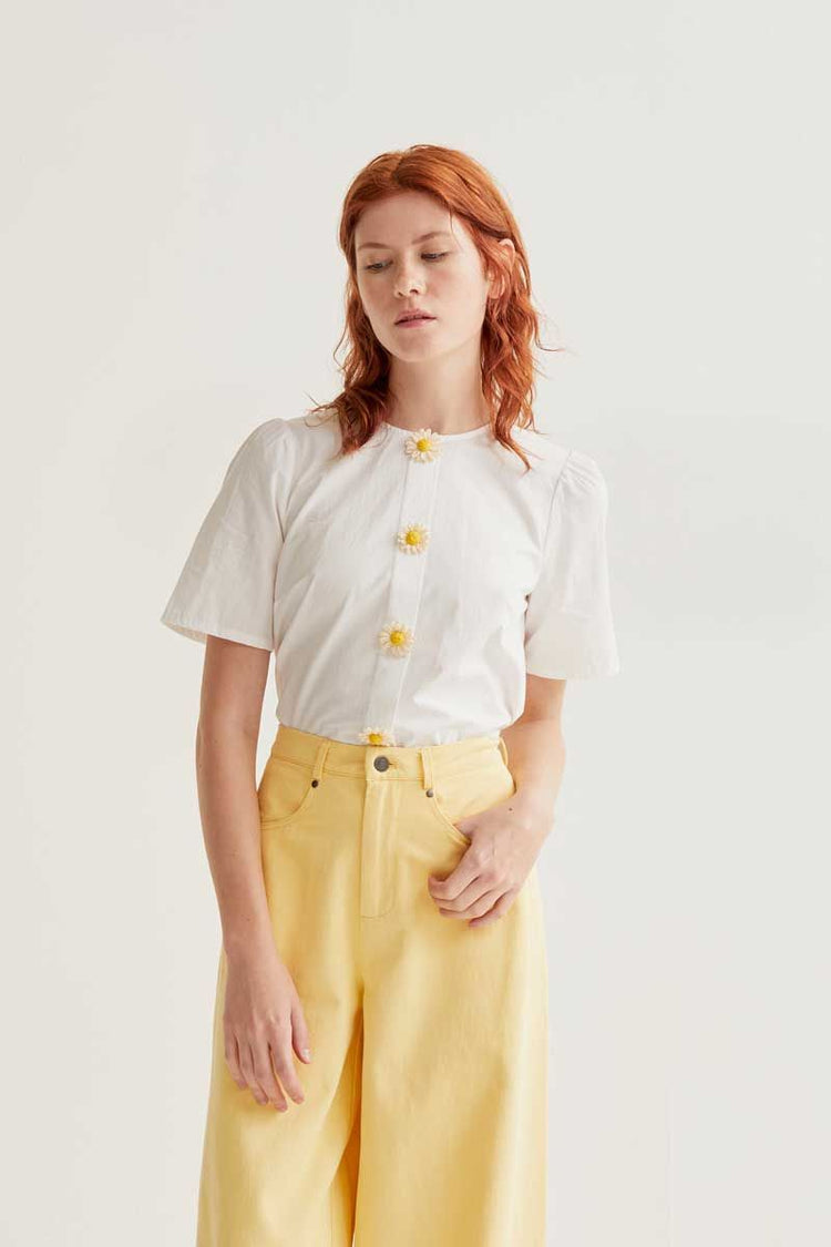 LA BLOUSE DE MARGUERITE