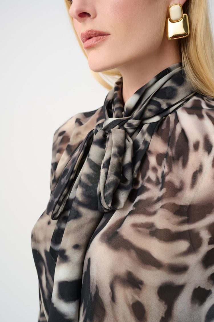 JOSEPH RIBKOFF BLOUSE SIGNATURE