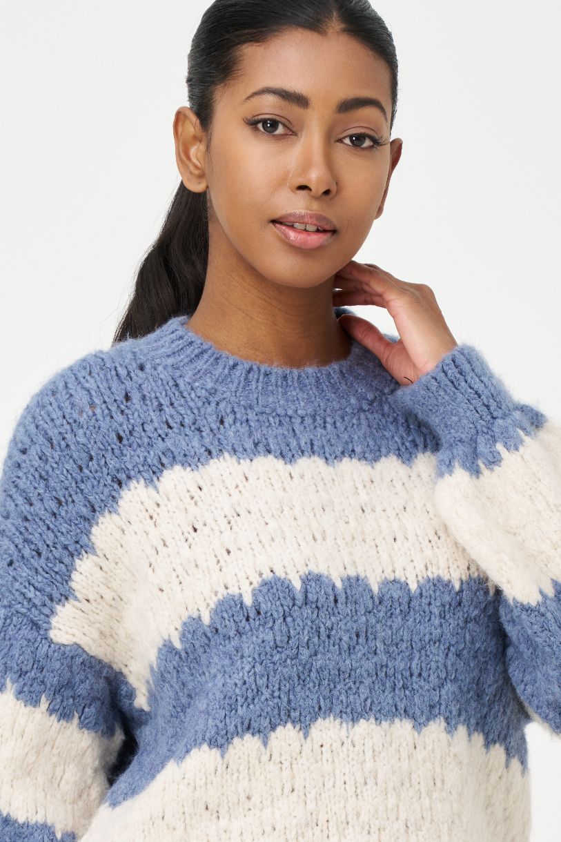 PULL EN MOUVEMENT