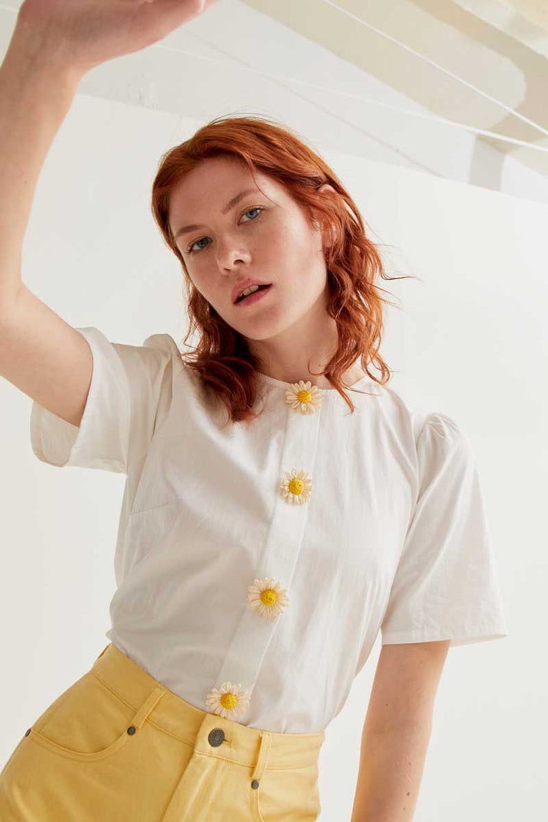 LA BLOUSE DE MARGUERITE