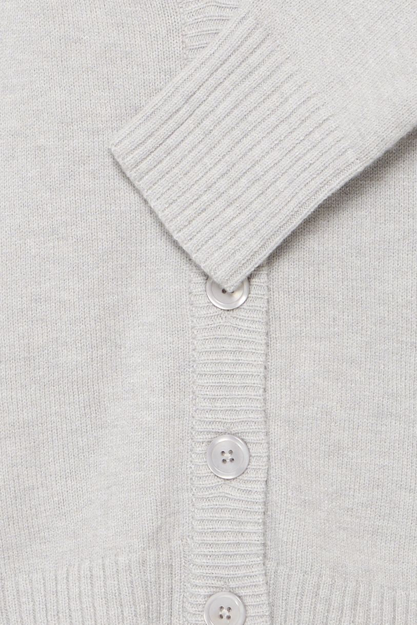 CARDIGAN ROSEL LA DOUCEUR INCARNÉE