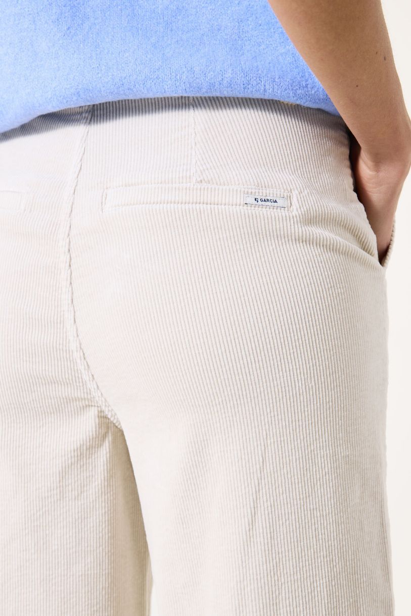 PANTALON LARGE EN CORDUROY