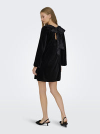 ROBE BOUCLE SUR FOND DE VELOURS