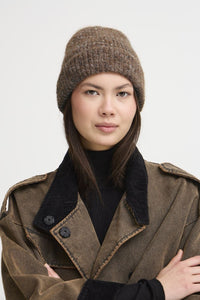 TUQUE LIINA EST TOUTE MÉLANGÉE