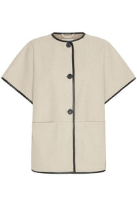 VESTE LA CAPE D'ELISABETH