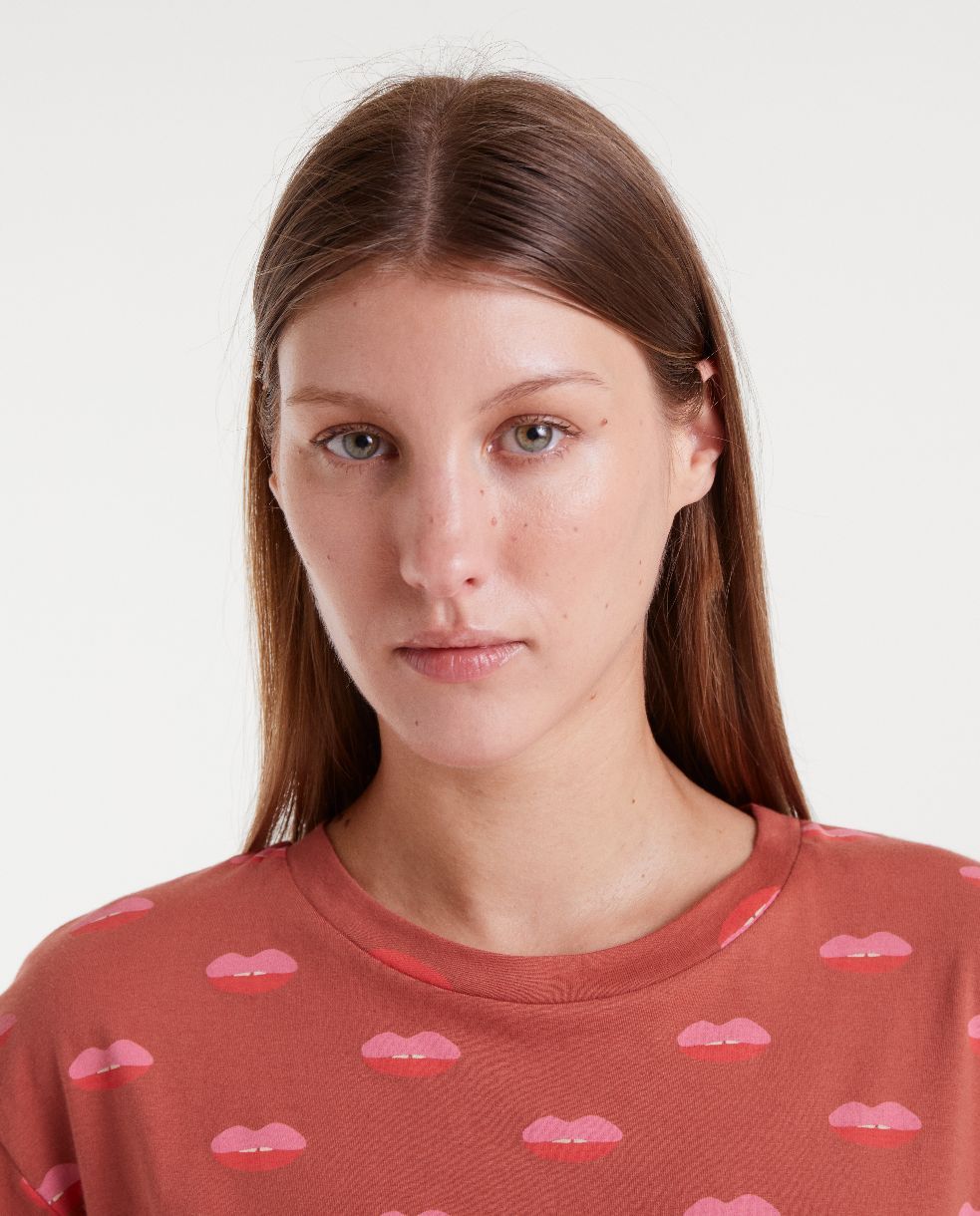 T-SHIRT LÈVRES CHARNUES