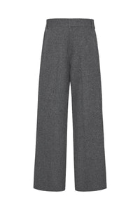 B. YOUNG PANTALON BYETONA SUIT