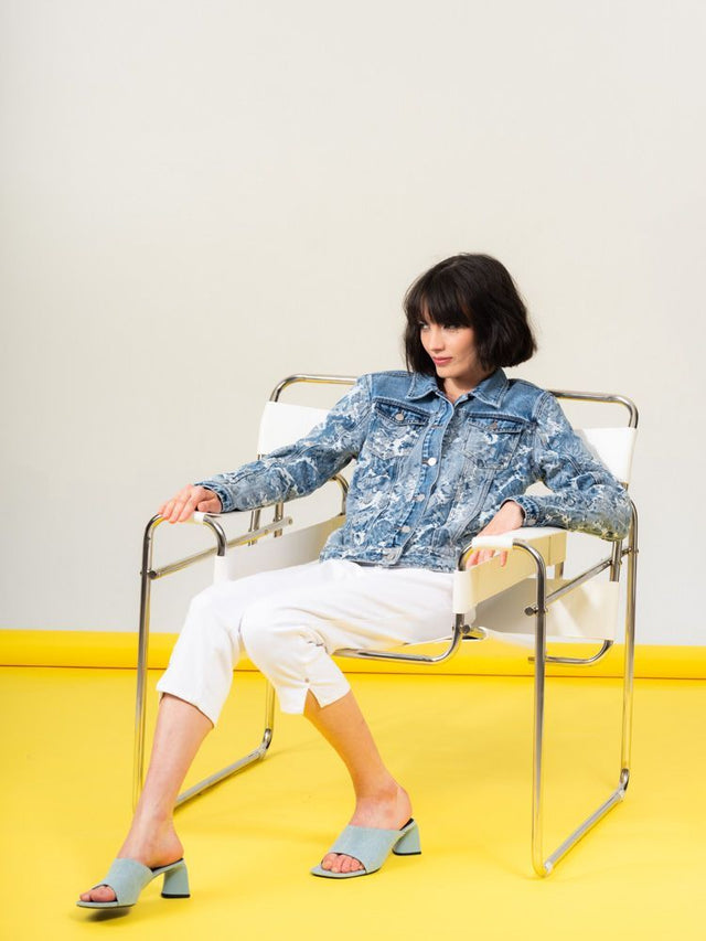 JACKET DE JEANS PORTER UNE OEUVRE D'ART