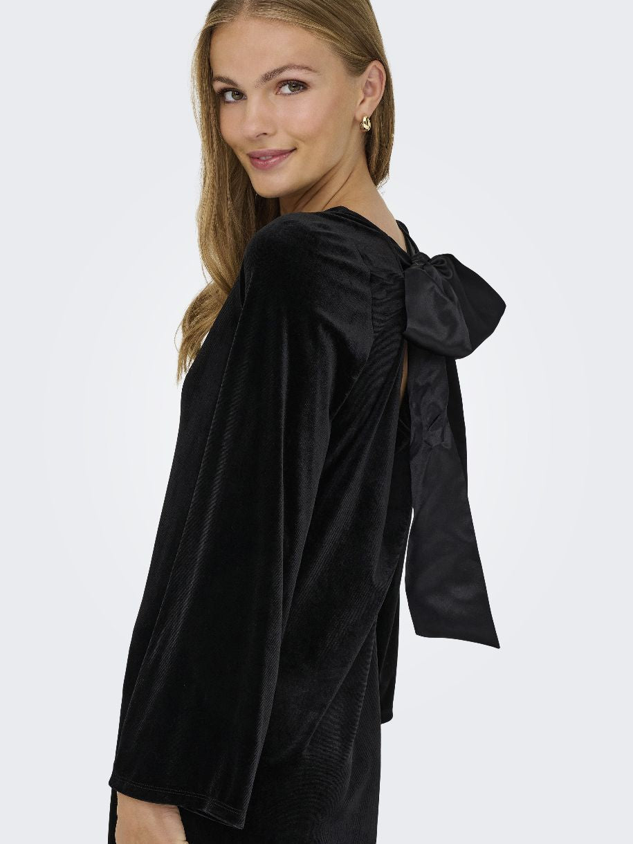 ROBE BOUCLE SUR FOND DE VELOURS