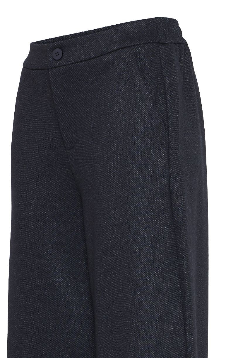 PANTALON LARGE ZARINA AU BUREAU