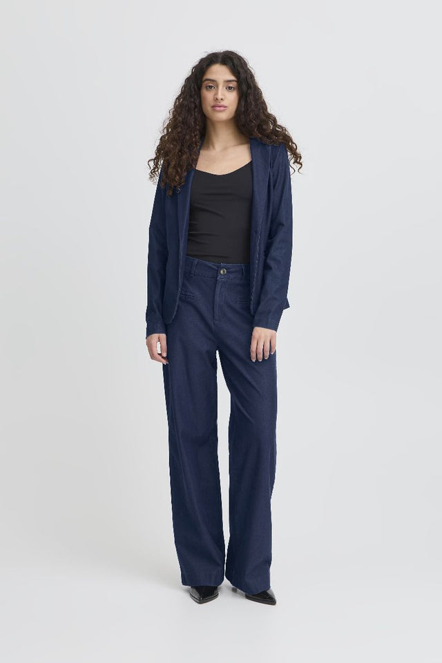 LE JEANS-PANTALON DE KATE